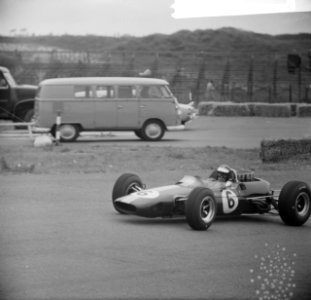 Training Zandvoort Grand Prix , Jim Clark in actie, Bestanddeelnr 917-9724