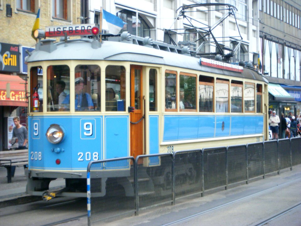 Tram 208, Brunnsparken, 2010-07-19