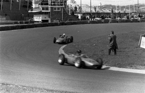 Trainingsritten op Circuit van Zandvoort ( Ricardo Rodriguez ), Bestanddeelnr 913-9363