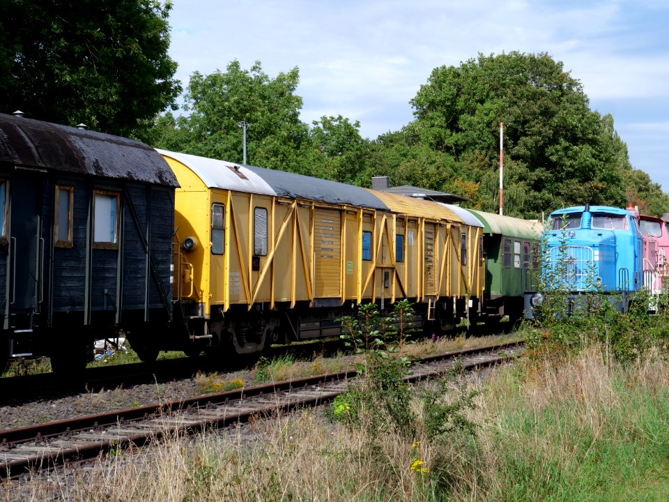 Trains at Walheim trainstation 07