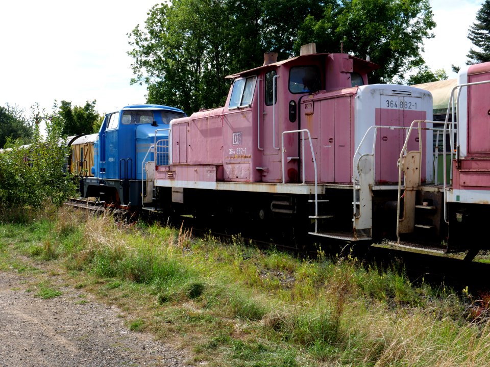 Trains at Walheim trainstation 05