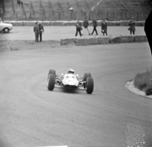 Training Zandvoort Grand Prix , Jim Clark (Engeland) i Lotus in actie, Bestanddeelnr 917-9719