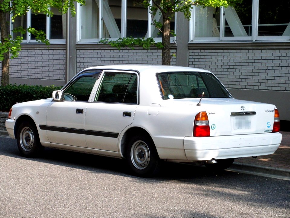Training vehicle of TOYOTA COMFORT rear
