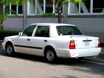 Training vehicle of TOYOTA COMFORT rear