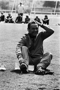 Training Nederlands elftal in Zeist Wim van Hanegem , trainer Zwartkruis, Bestanddeelnr 929-7141