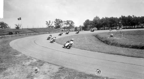 Training voor aanstaande TT races te Assen, training 500 cc motoren, Bestanddeelnr 917-9004