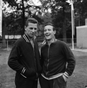 Training Nederlands elftal te Zeist, links Clavan, rechts Bosselaar, Bestanddeelnr 914-4393