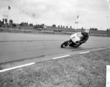 Training voor aanstaande TT races te Assen, de renners actie, Bestanddeelnr 917-9007