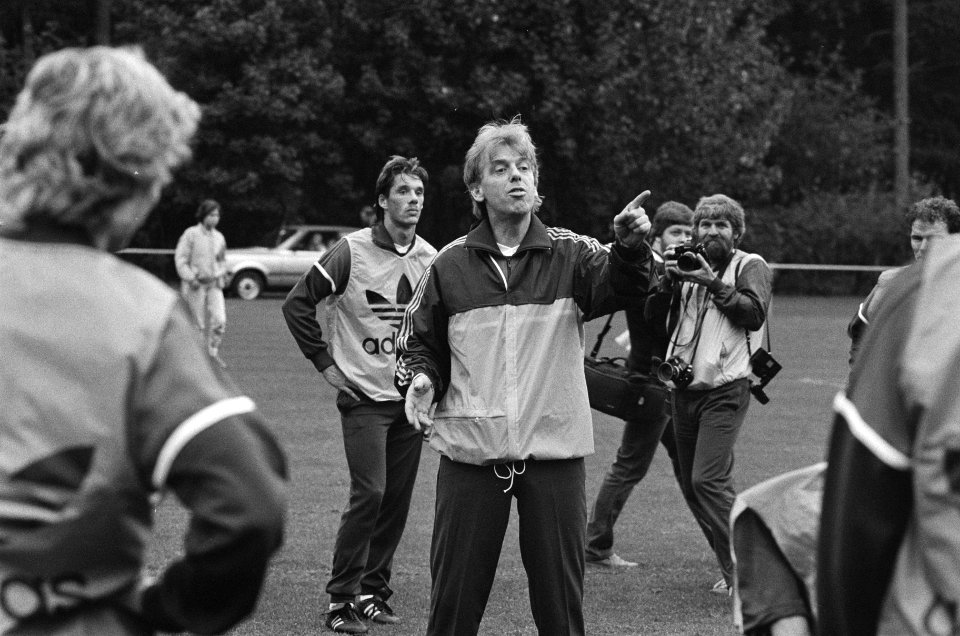 Training Nederlands elftal in Zeist voor wedstrijd tegen Belgie, Bestanddeelnr 933-4525