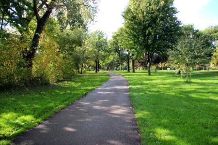 Trail in Lake Nokomis Park, Oct 2017 2