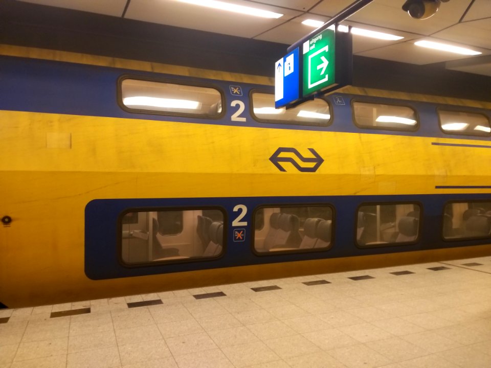 Trainatschipholairportstation