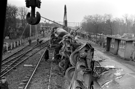 Trein ontspoord na aanrijding bij Wezep, Bestanddeelnr 918-6026