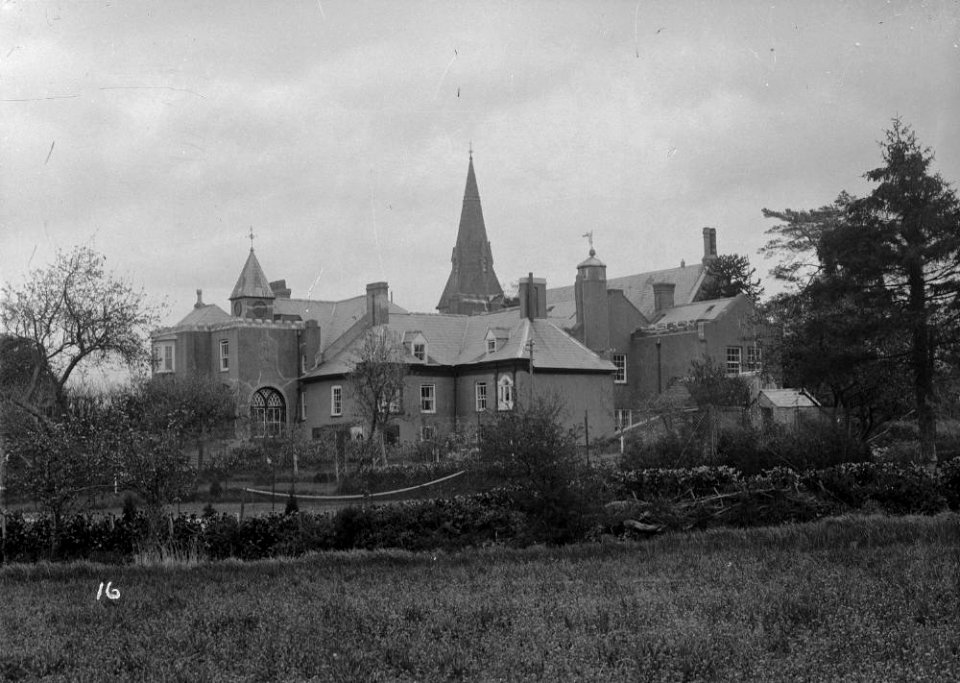 Trefeca college (1294094)