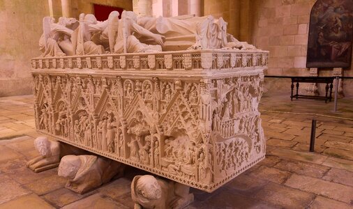 Tomb recumbent gothic art
