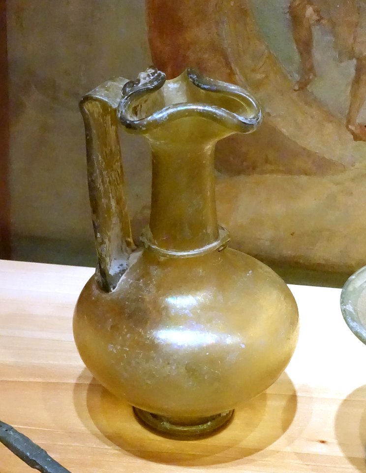 Trefoil-mouthed jug, Roman, probably Italy, 1st-4th century AD, glass - Spurlock Museum, UIUC - DSC05850