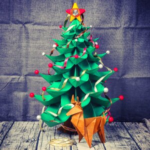 Christmas tree paper 藝 paper folding