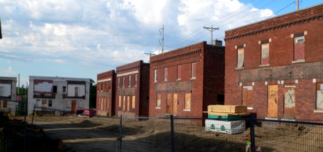 Traver Bros rowhouses W side 26th Ave (5)