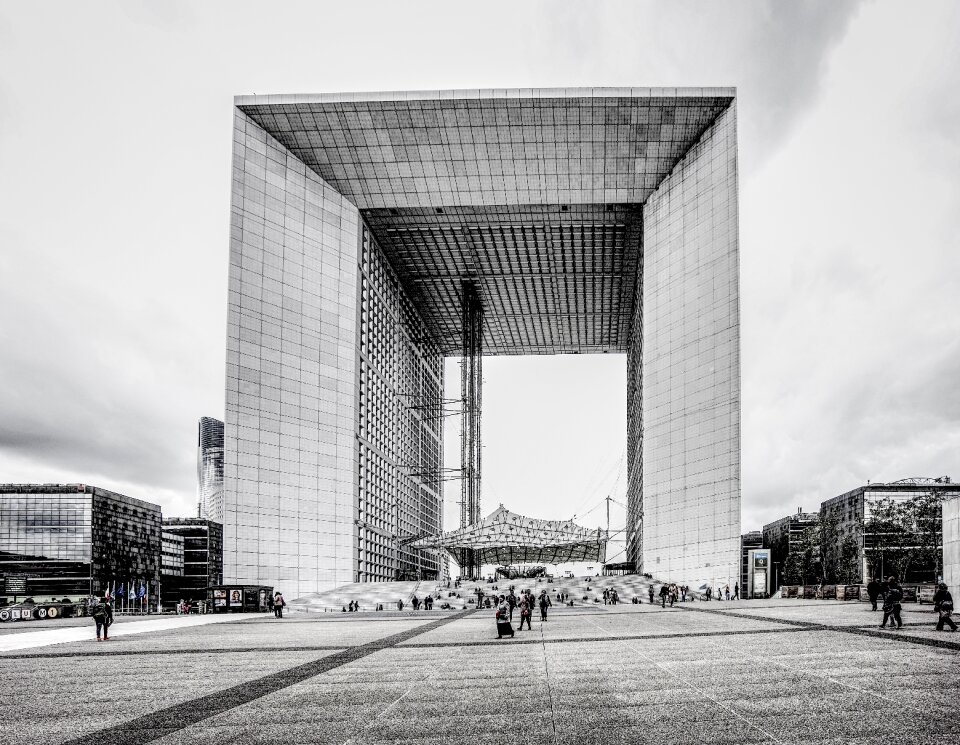 Monuments la defense grand arch