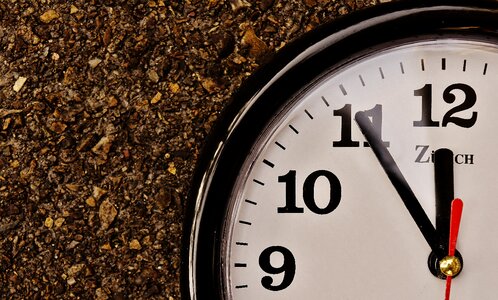 Clock dial pointer