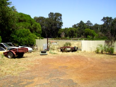 Trees and old cars in Waroona 3 (E37@WTW2013)