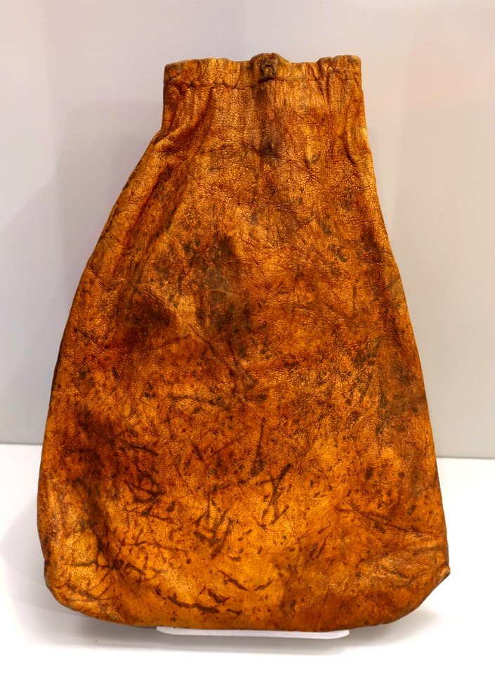 Traveling bag, Eskimo, Greenland, collected by Robert Peary, sealskin - Native American collection - Peabody Museum, Harvard University - DSC06086