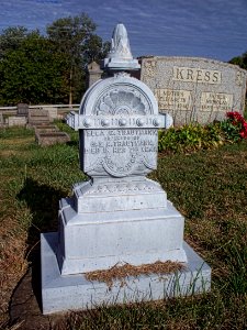 Trautmann (Ella E.), Robinson Run Cemetery, 2015-09-27, 01