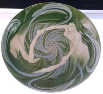 Tray, designed by Christian Thomsen, made by Kgl. Porzellanmanufaktur Kopenhagen, 1898, porcelain - Bröhan Museum, Berlin - DSC04033