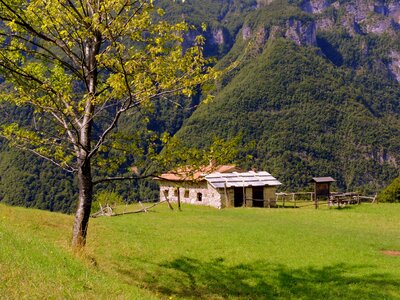 Mountain italy house photo