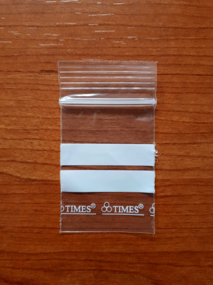 Transparent zipper storage bag - 35 x 45 mm - B