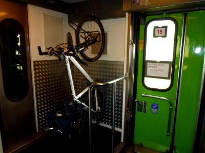 Transport vélo dans le train intercité Paris Saint-Lazare