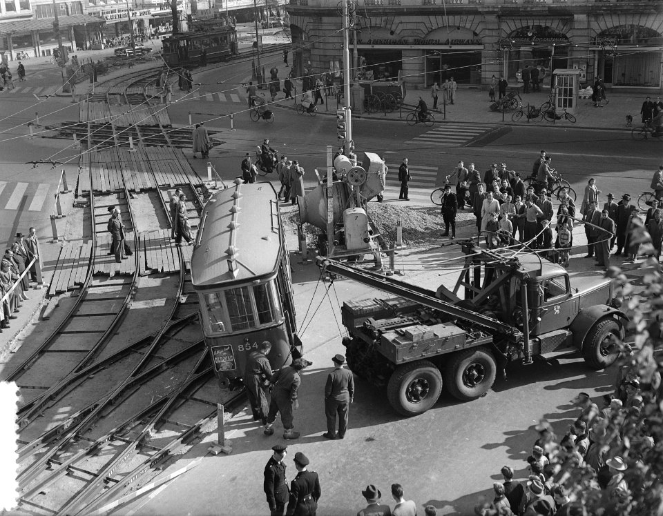 Tram ontspoord op Leidse Plein, Bestanddeelnr 906-0272