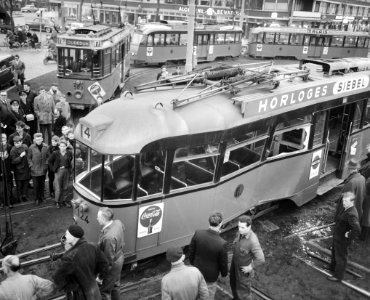 Tramongeluk te Rotterdam op het Marconiplein, Bestanddeelnr 911-0695