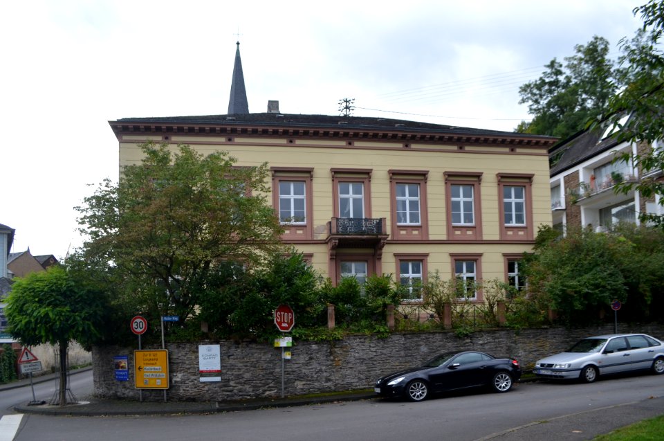 Trarbach, Grabenstraße 2