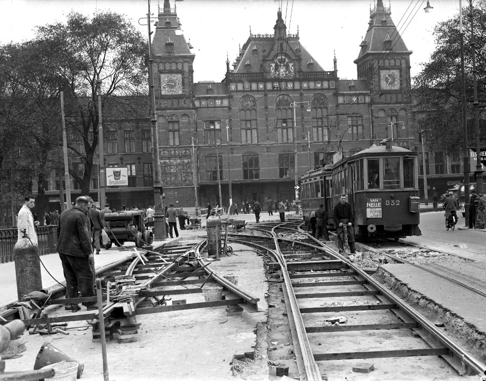 Tramwerkzaamheden bij het stationsplein, Bestanddeelnr 902-4143