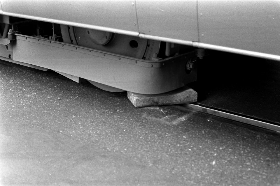 Trams staan stil door uitvallen stroom in gedeelte van Amsterdam, Bestanddeelnr 925-8615