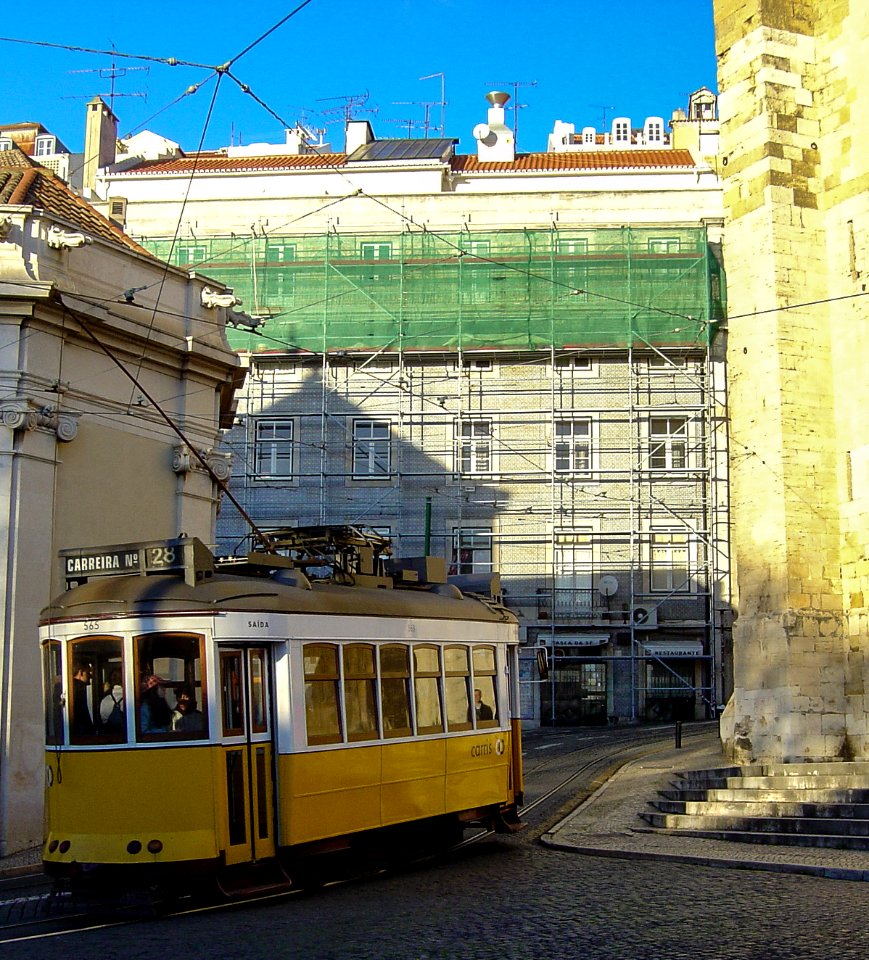 Trams in Lisbon 2006-01-01