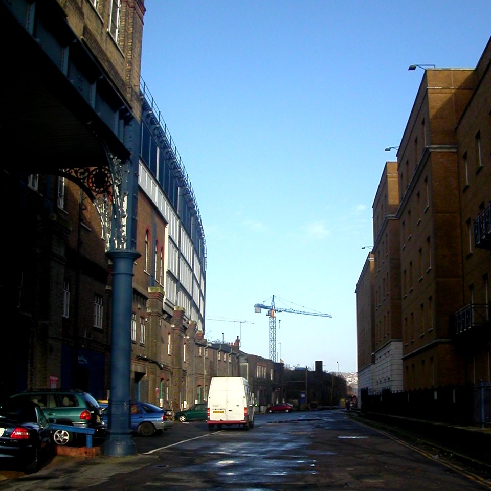 Trafalgar Arches, Brighton (looking North) (December 2006)