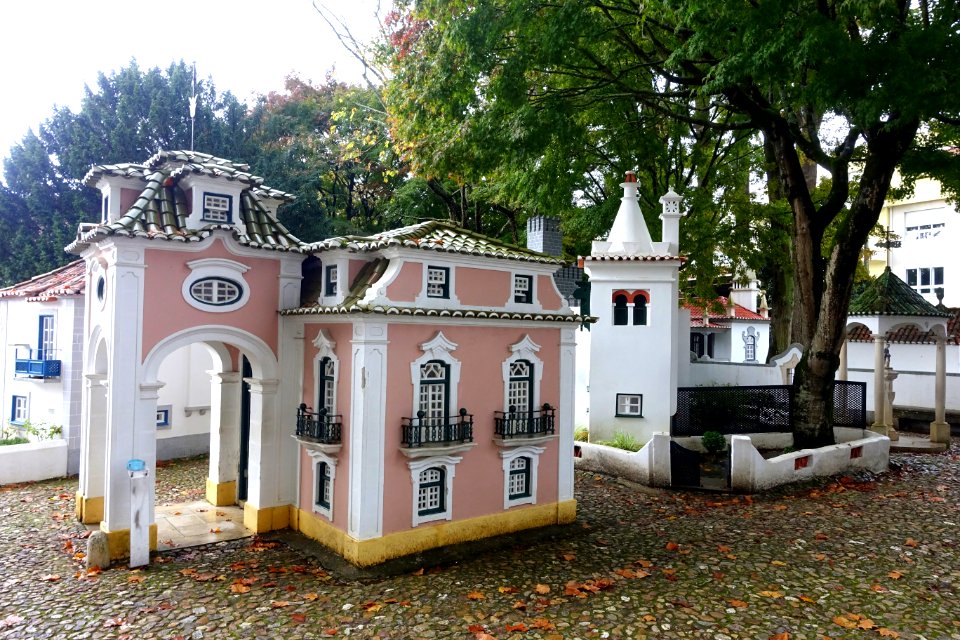 Traditional houses - Portugal dos Pequenitos - Coimbra, Portugal - DSC09448