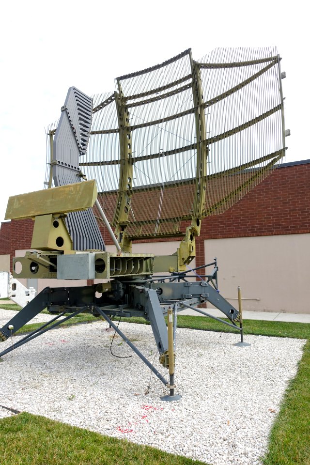 TPS-43 Air Force S-Band Tactical Surveillance Radar, Westinghouse - National Electronics Museum - DSC00633