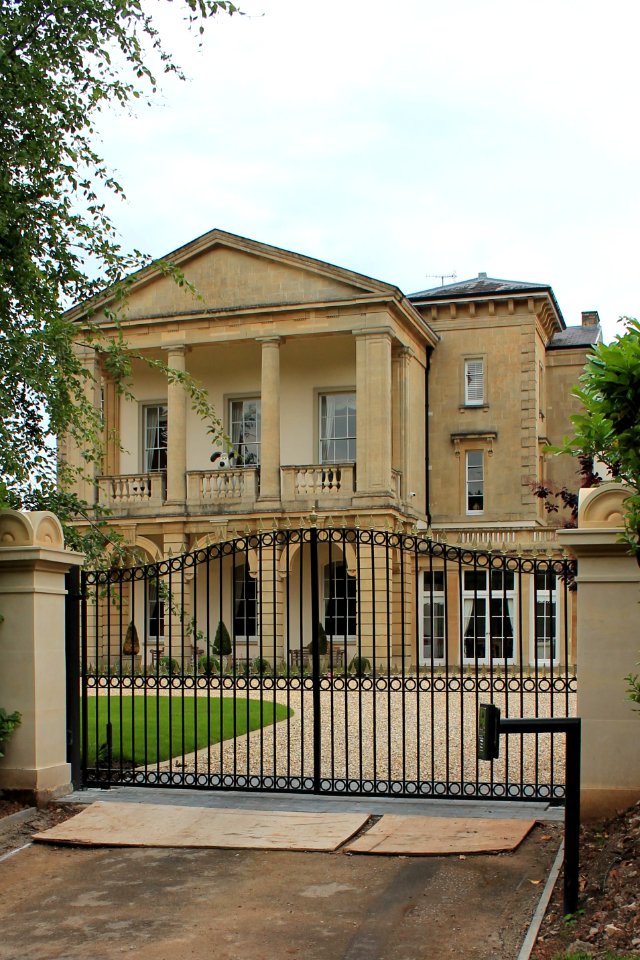 Trafalgar House (1)