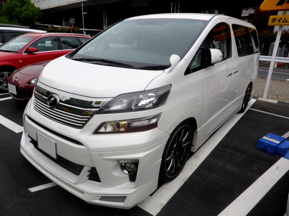 Toyota VELLFIRE 3.5Z (GGH20W) front