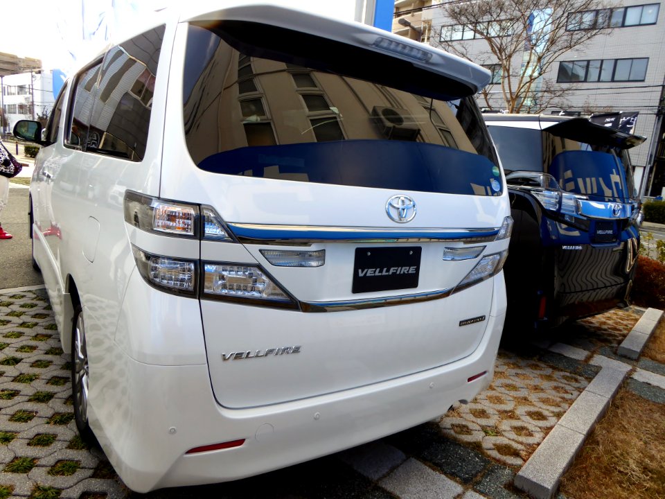 Toyota VELLFIRE (AH20W&AH30W) rear