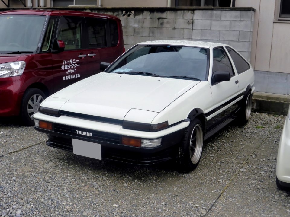 Toyota SPRINTER TRUENO 3door (AE86) front