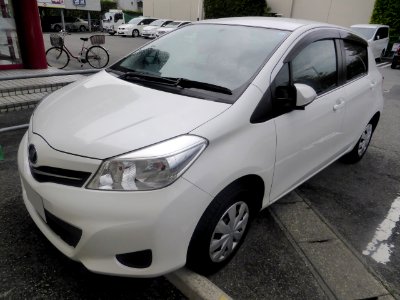 Toyota Vitz Jewela (XP130) front