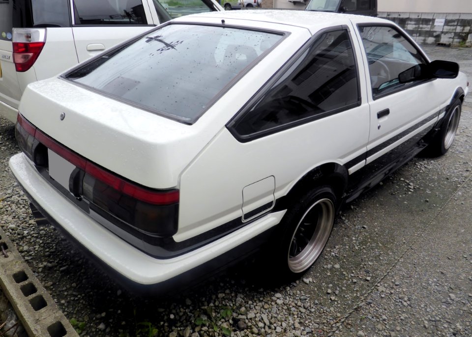 Toyota SPRINTER TRUENO 3door (AE86) rear