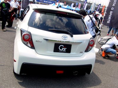 Toyota Vitz G's rear