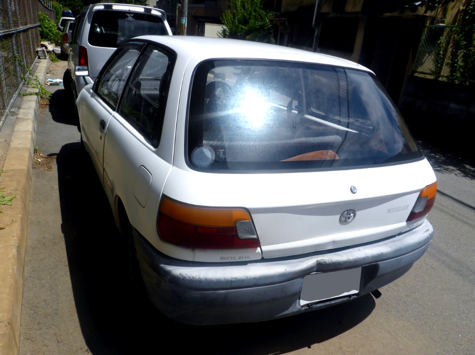 Toyota STARLET SOLEIL (EP82) rear