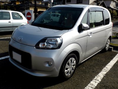 Toyota PORTE 1.5G (NP14) front