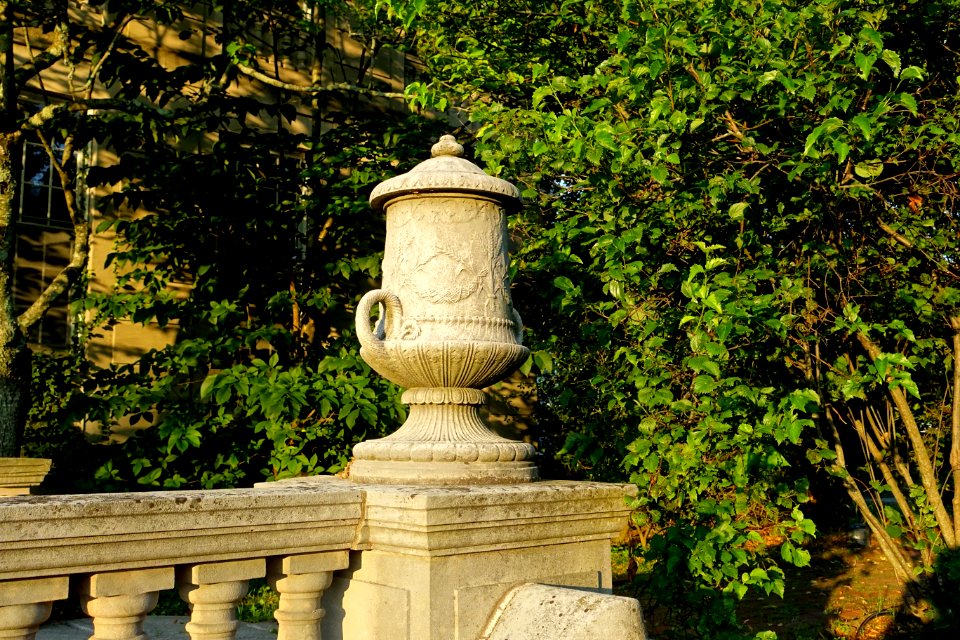 Town Hall urn - Arlington, MA - DSC02786