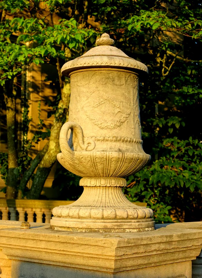 Town Hall urn - Arlington, MA - DSC02774